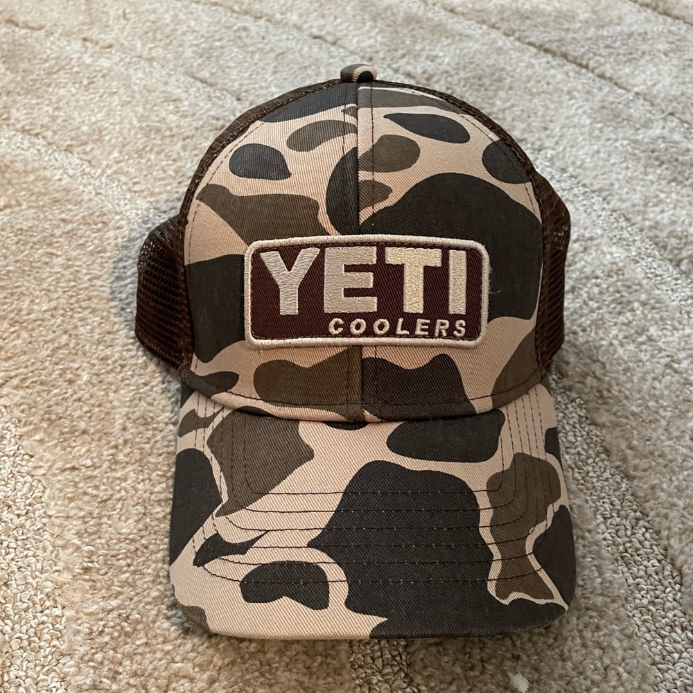 YETI Mesh Trucker Hat - Camo